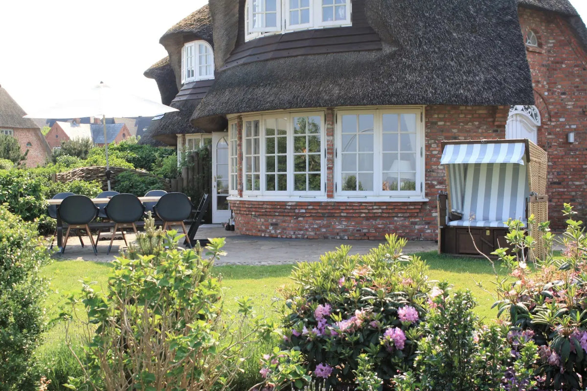 Reetdachhaus mit Meerblick in Munkmarsch – Sylt