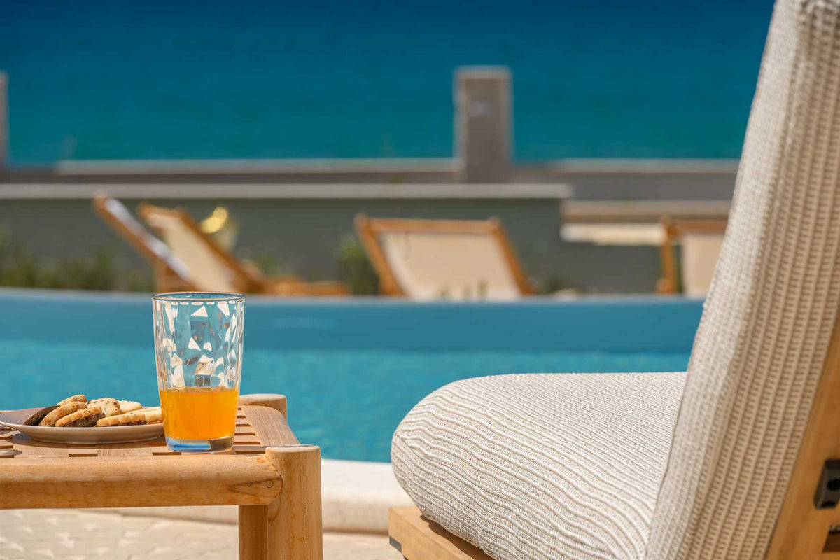 Strandvilla Adriatic Z bei Šibenik – Pool & Meerblick, Kroatien