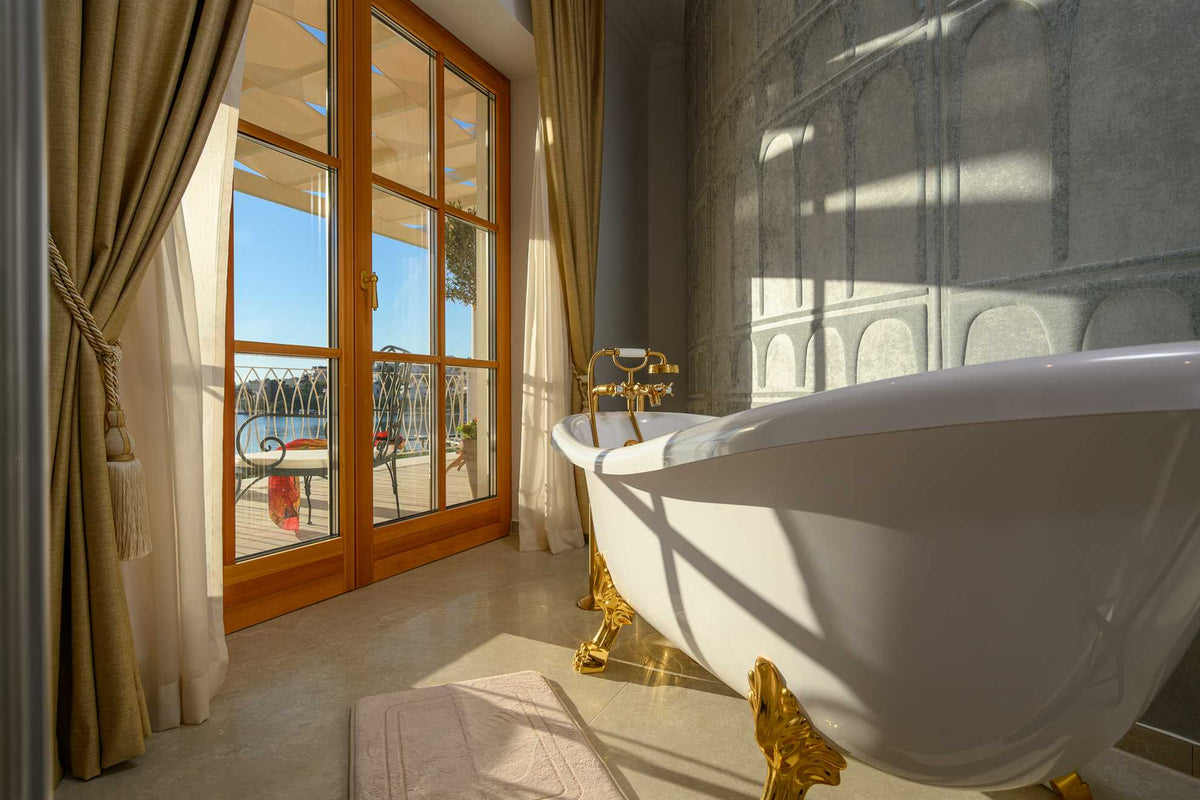 Strandvilla Adriatic Z bei Šibenik – Pool & Meerblick, Kroatien