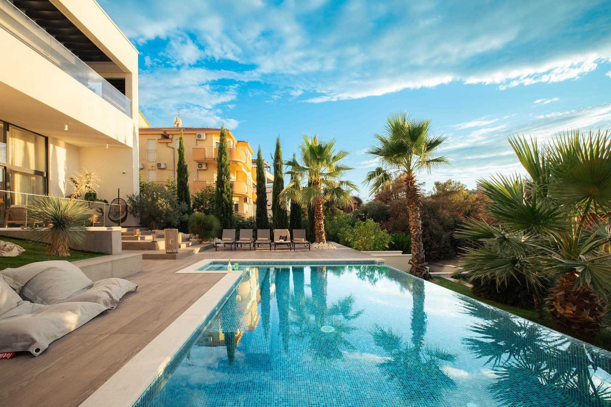 Villa Aquarama bei Trogir – 2 Pools & Meerblick, Kroatien