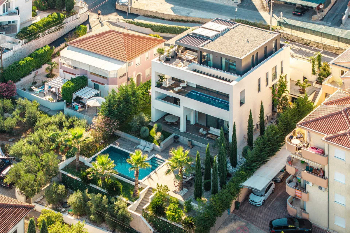 Villa Aquarama bei Trogir – 2 Pools & Meerblick, Kroatien