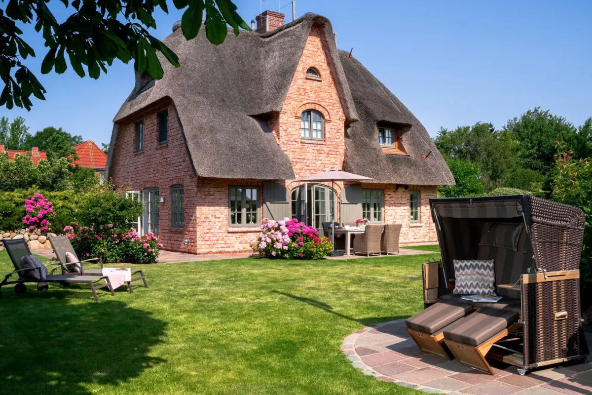 Reetdach-Ferienhaus mit Sauna in Morsum – Sylt