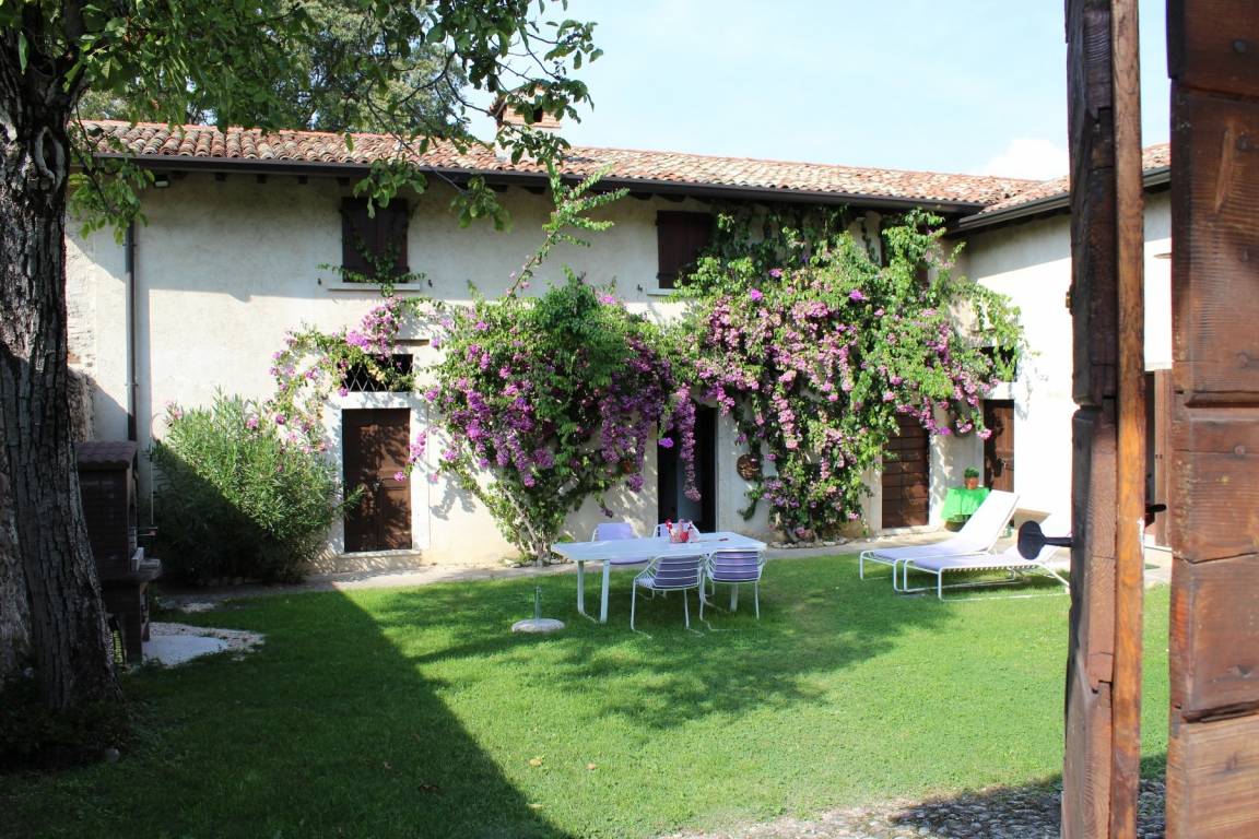 Casale Lucrezia bei Salò – Rustico mit Pool & Seeblick | Haustiere erlaubt