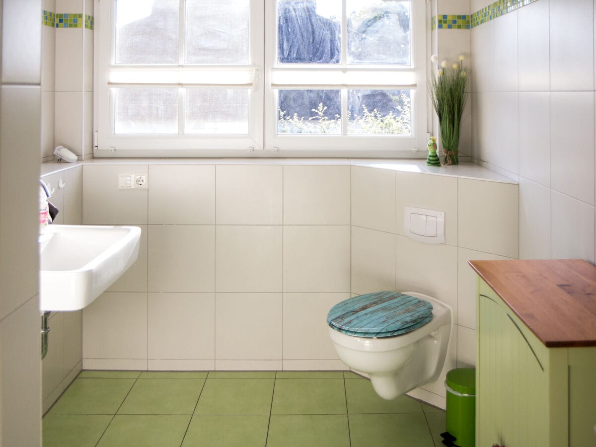Villa Butterblume am Achterwasser – Reetdachhaus mit Sauna & Kamin, Usedom