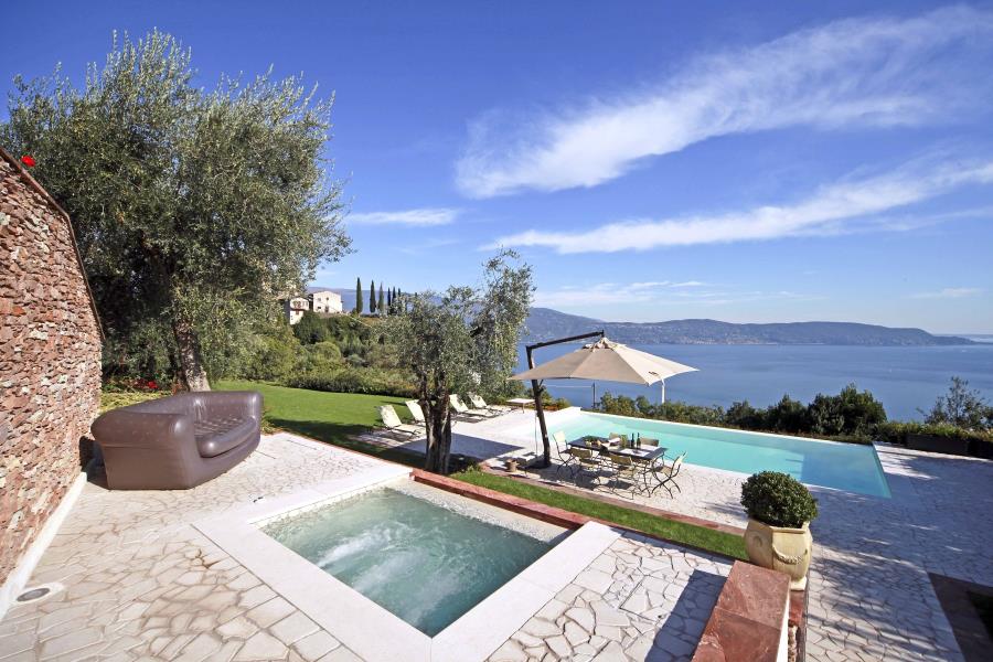 Villa San Michele in Toscolano Maderno
