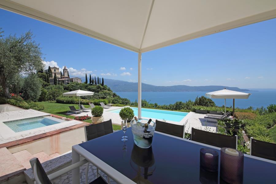 Villa San Michele in Toscolano Maderno