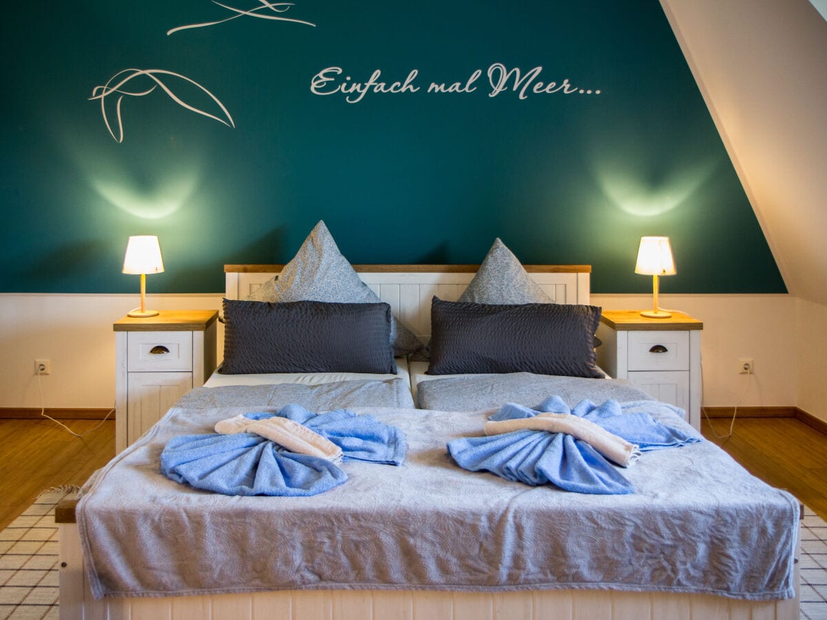 Villa Butterblume am Achterwasser – Reetdachhaus mit Sauna & Kamin, Usedom