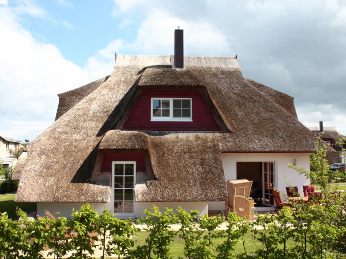 Villa Butterblume am Achterwasser – Reetdachhaus mit Sauna & Kamin, Usedom