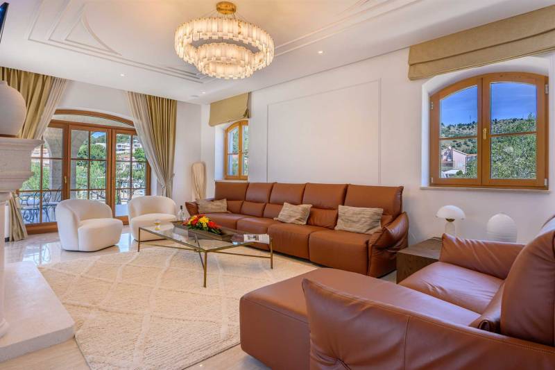 Strandvilla Adriatic Z bei Šibenik – Pool & Meerblick, Kroatien