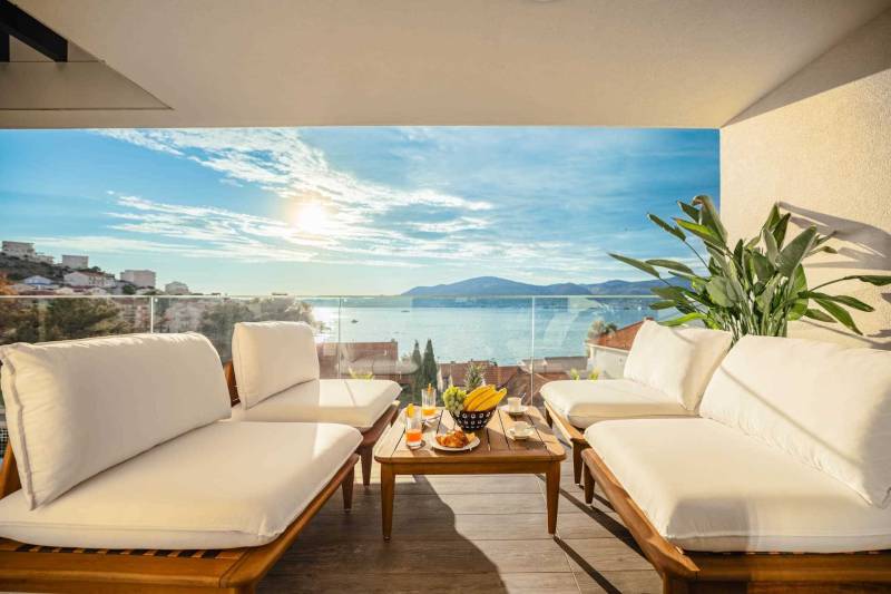 Villa Aquarama bei Trogir – 2 Pools & Meerblick, Kroatien