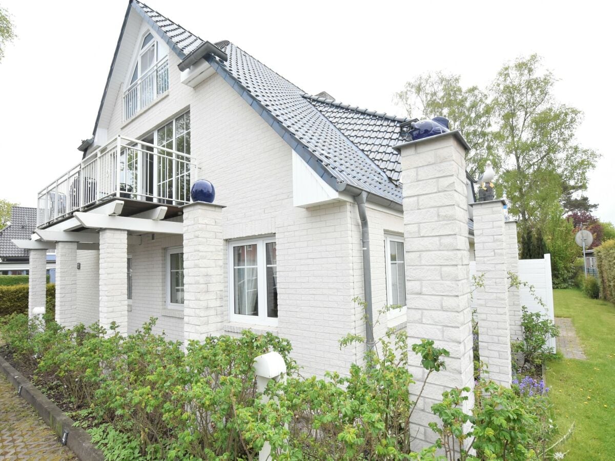 Villa Zingst – Ferienhaus mit Garten & Terrasse nahe Ostseestrand