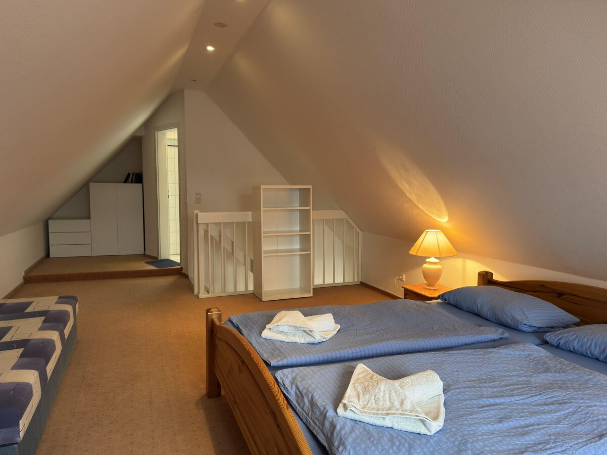 Villa Zingst – Ferienhaus mit Garten & Terrasse nahe Ostseestrand